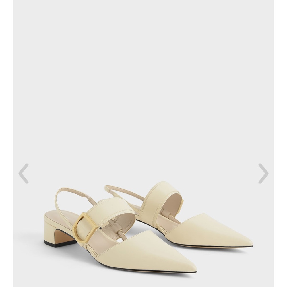 [NEW] Beige Buckle slingback pump, size 35